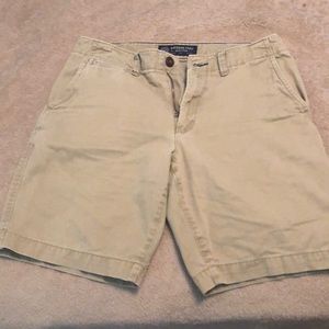 American Eagle Classic Fit Shorts Size 31